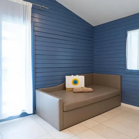 Club Del Sole Adriano Family Collection פונטה מרינה