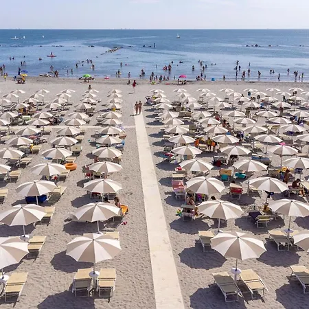 Club Del Sole Adriano Family Collection פארק נופש 4*
