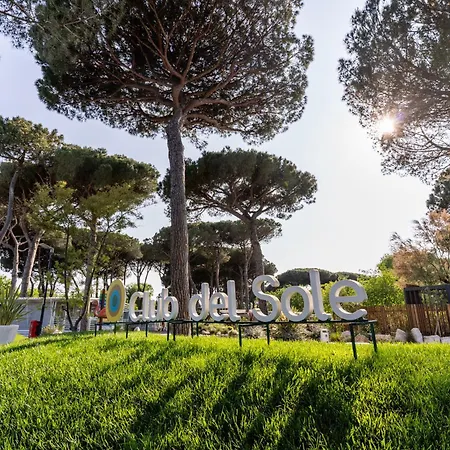פארק נופש Club Del Sole Adriano Family Collection 4*
