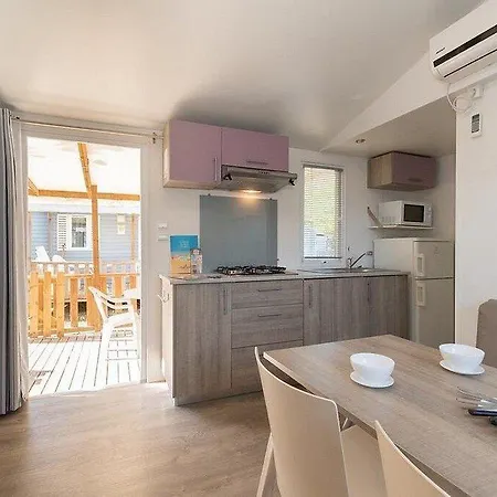 פארק נופש Club Del Sole Adriano Family Collection פונטה מרינה