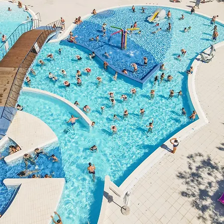 Club Del Sole Adriano Family Collection 4*