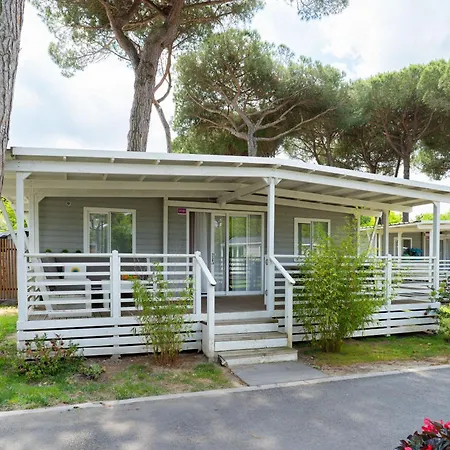 פארק נופש Club Del Sole Adriano Family Collection 4*