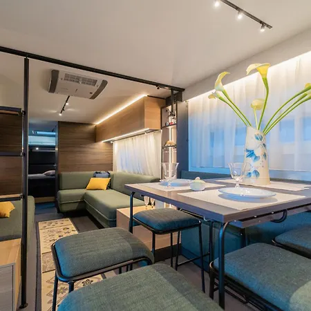 פארק נופש Club Del Sole Adriano Family Collection פונטה מרינה