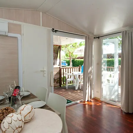 פארק נופש Club Del Sole Adriano Family Collection פונטה מרינה