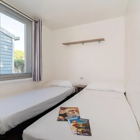 פארק נופש Club Del Sole Adriano Family Collection פונטה מרינה