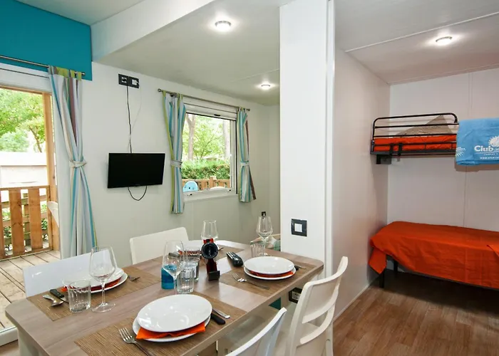 Club Del Sole Adriano Family Collection 4*